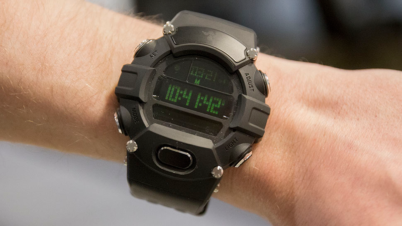 Illustration for article titled Razer Nabu Review: Smart Features Made StupidÂ